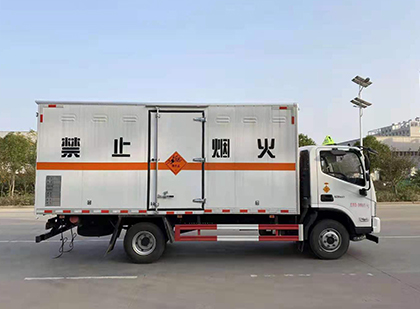 石龙爆破器材运输车